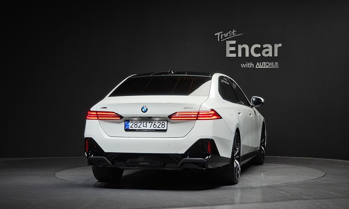 BMW 5-Series 530i xDrive M Sport, 2025