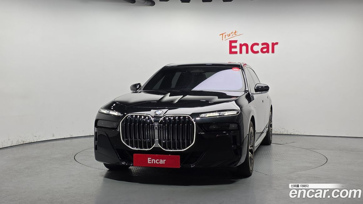 BMW 7-Series 740i xDrive M Sport, 2024