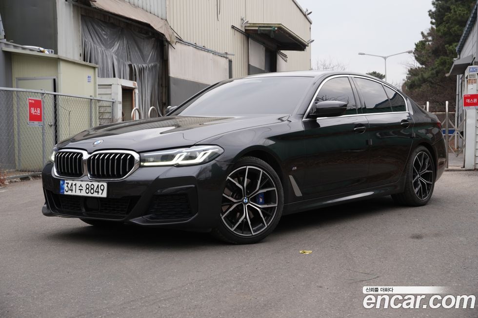 BMW 5-Series 530i xDrive M Sport Package, 2023