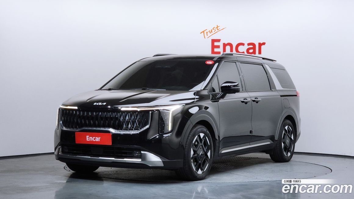 Kia Carnival 9-Seater Signature, 2024