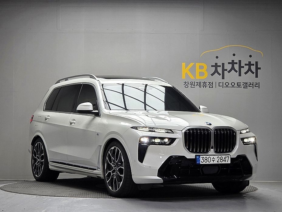 BMW X7 xDrive 40d M Sport 6STR, 2025