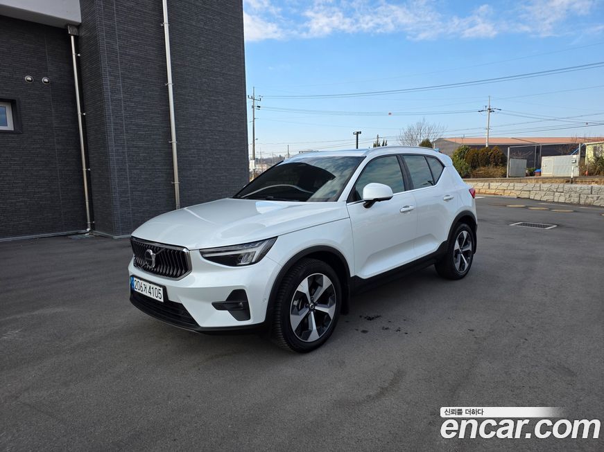 Volvo XC40 B4 Ultimate Bright, 2023