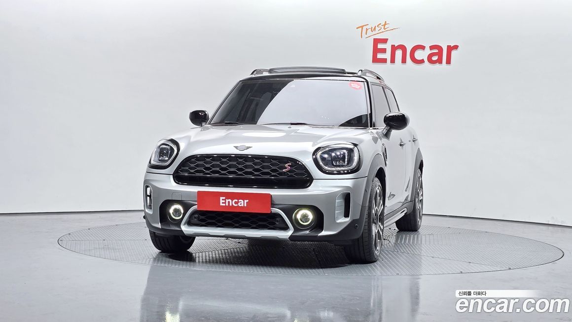 Mini Countryman ALL4 Classic Launch Pack, 2023
