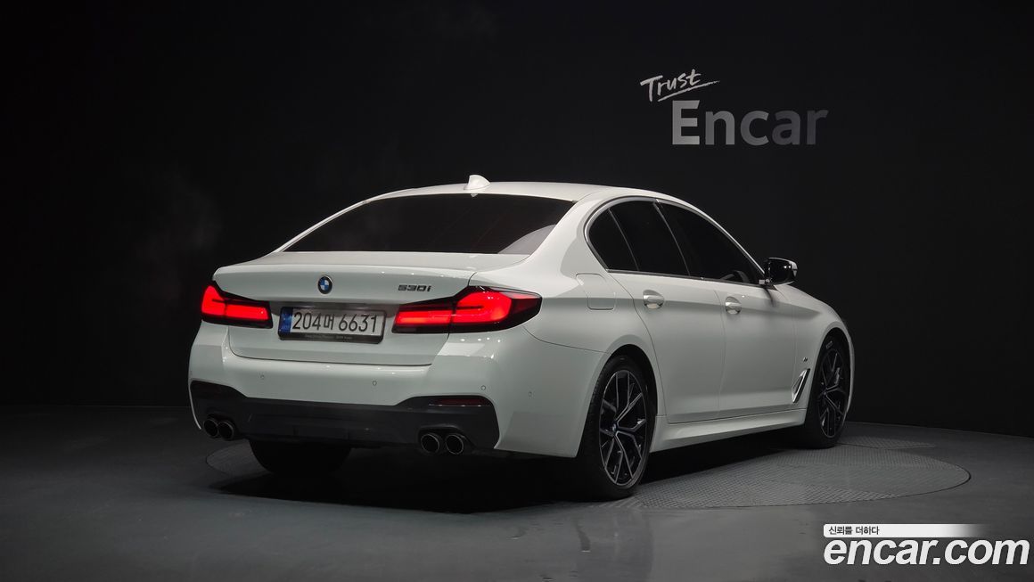 BMW 5-Series 530i M Sport Package, 2022