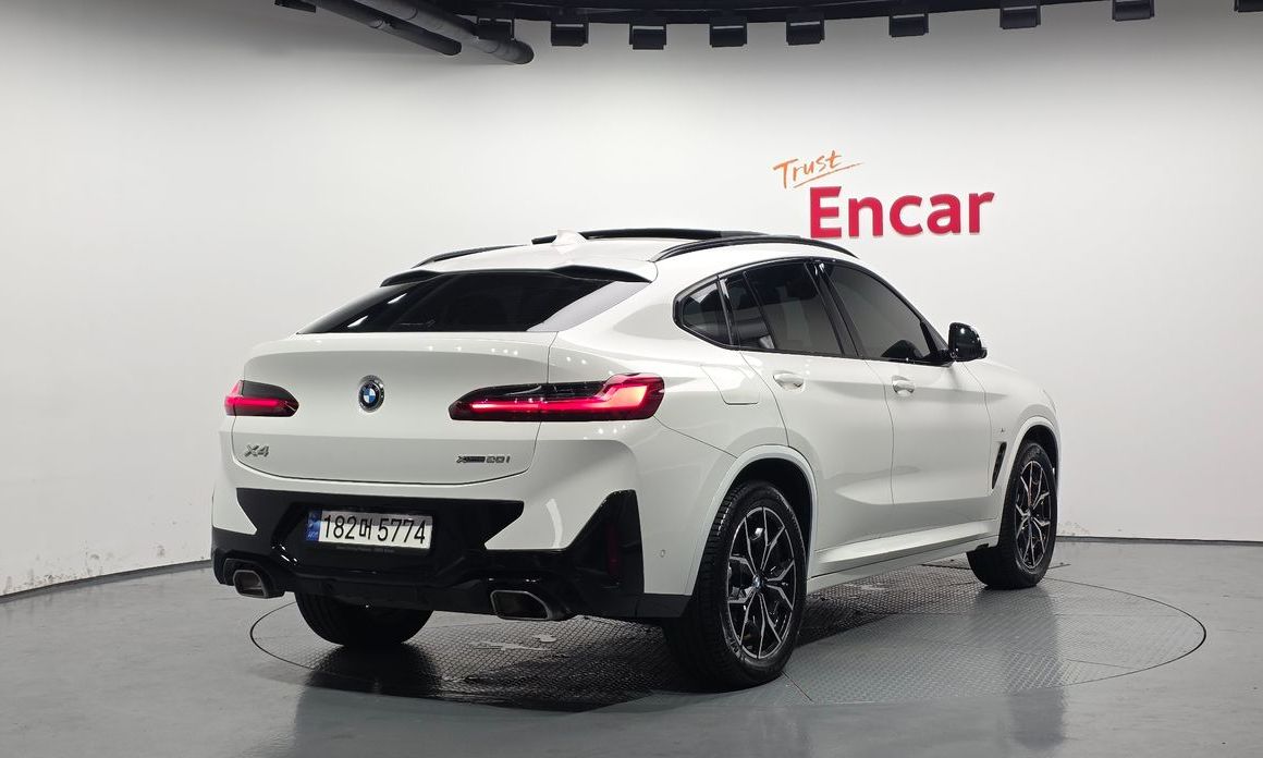 BMW X4 xDrive20i M Sport, 2023