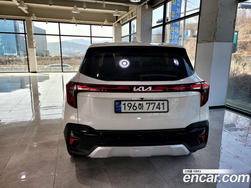 Kia Seltos Gasoline 2.0 2WD, 2024