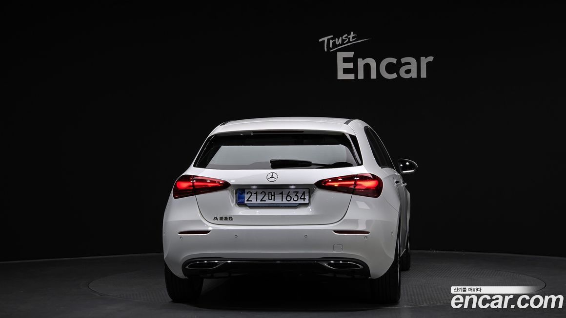 Mercedes-Benz A-Class A220 Hatchback, 2025