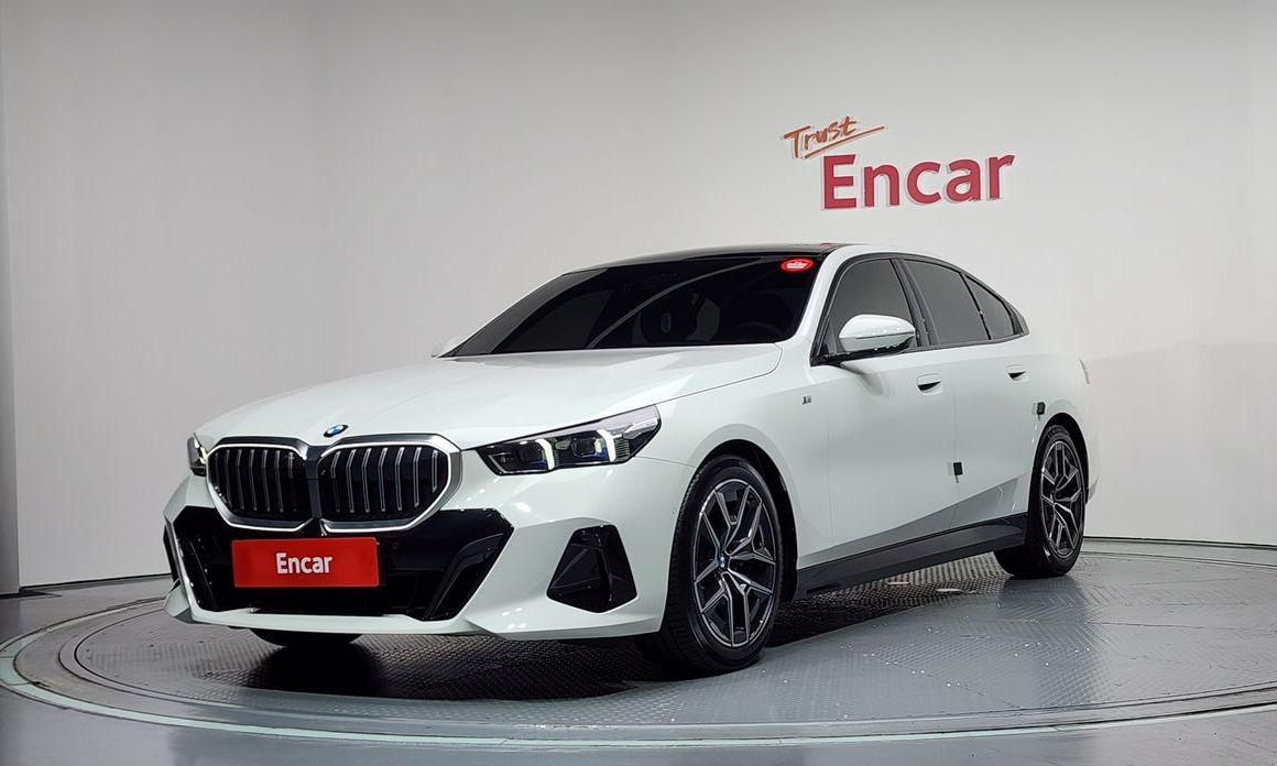 BMW 5-Series 520i M Sport, 2024