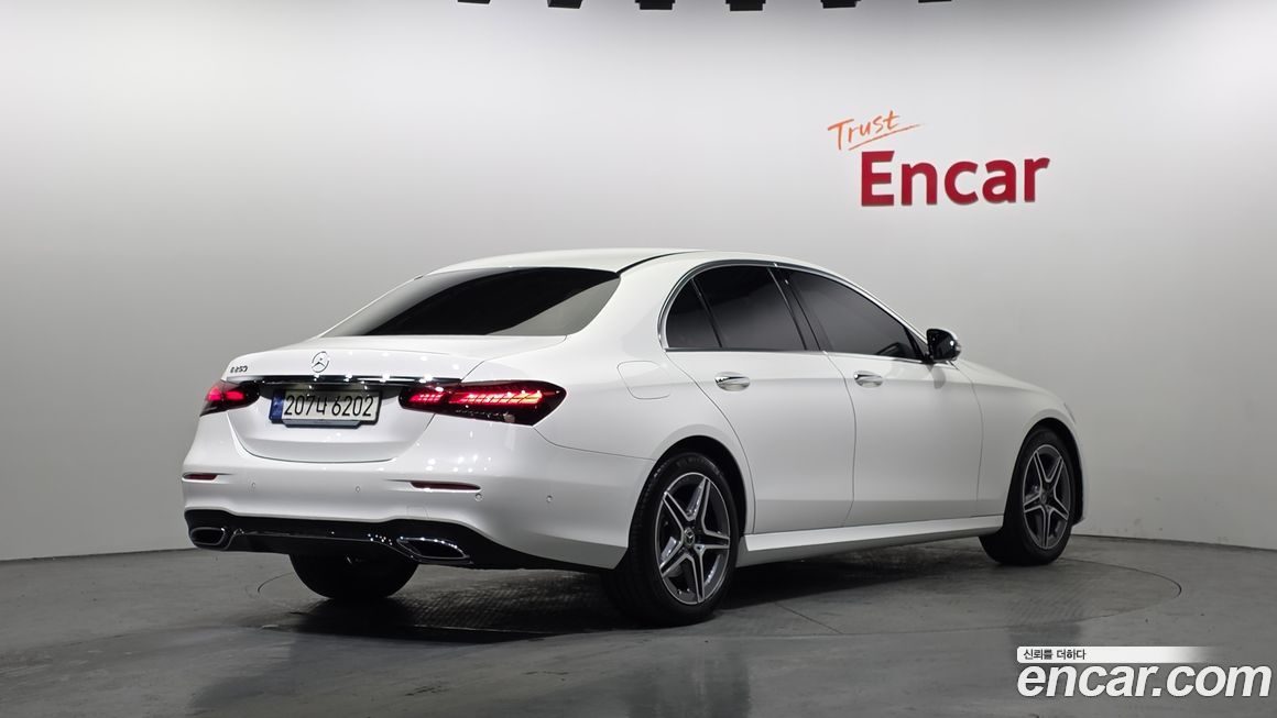 Mercedes-Benz E-Class E250 AMG Line, 2023