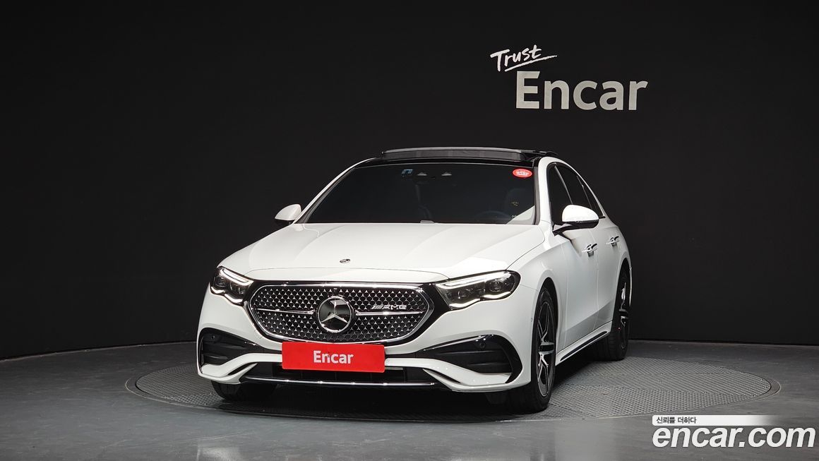 Mercedes-Benz E-Class E300 4MATIC AMG Line, 2025