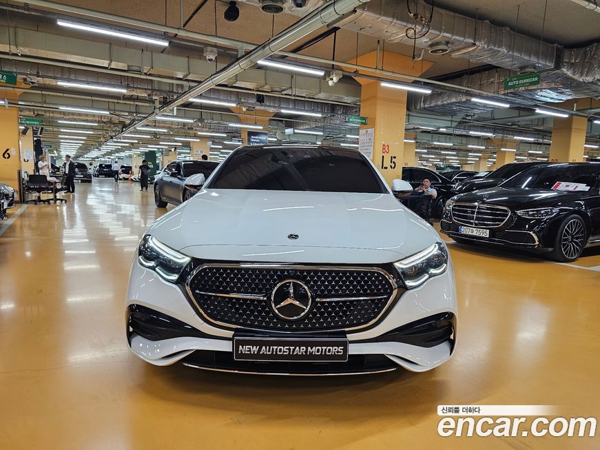 Mercedes-Benz E-Class E300 4MATIC AMG Line, 2024