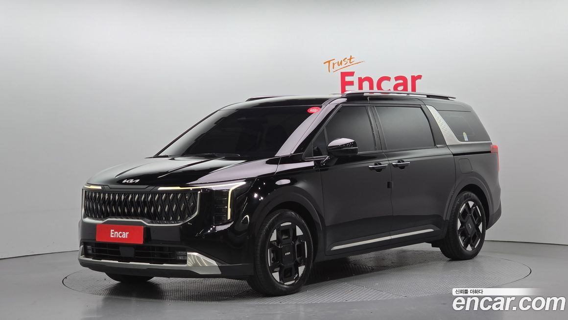 Kia Carnival 9-Seater Signature, 2024