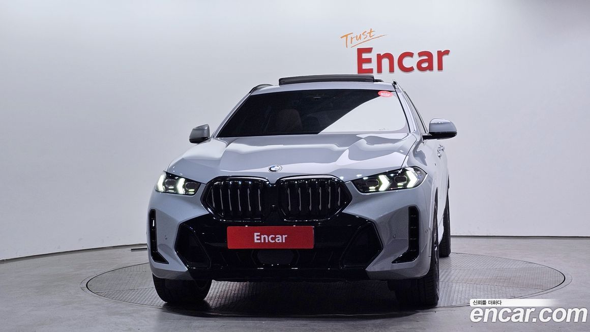 BMW X6 xDrive40i M Sport, 2025