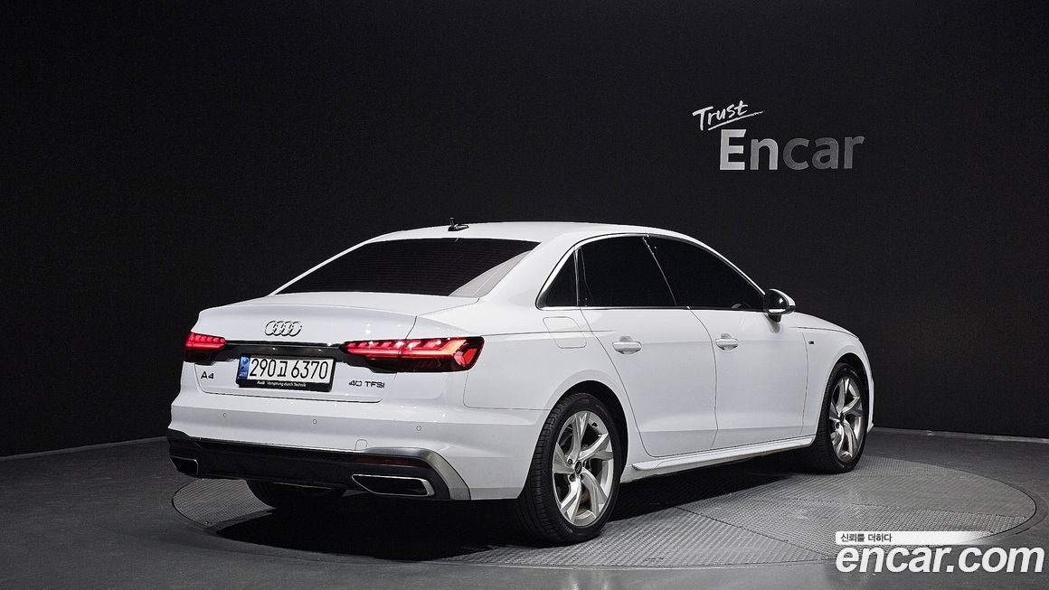 Audi A4 40 TFSI Premium, 2022