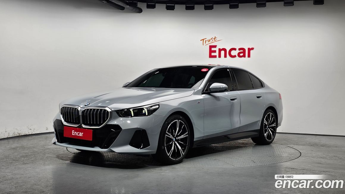 BMW 5-Series 530i xDrive M Sport, 2025