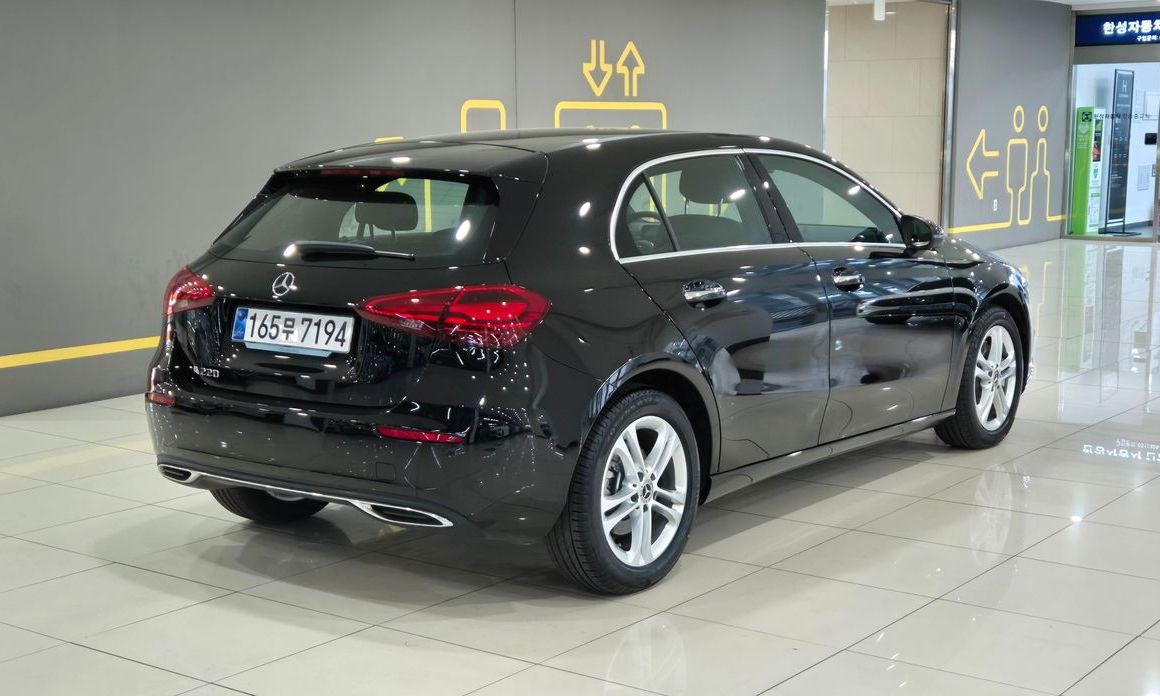 Mercedes-Benz A-Class A220 Hatchback, 2024