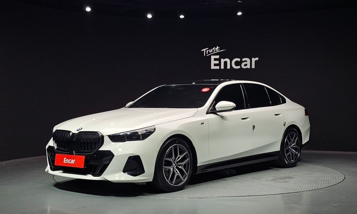 BMW 5-Series 520i Special Edition, 2024