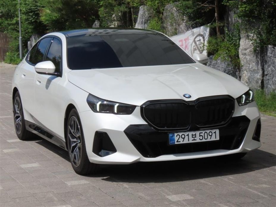 BMW 5-Series 520i Special Edition, 2026