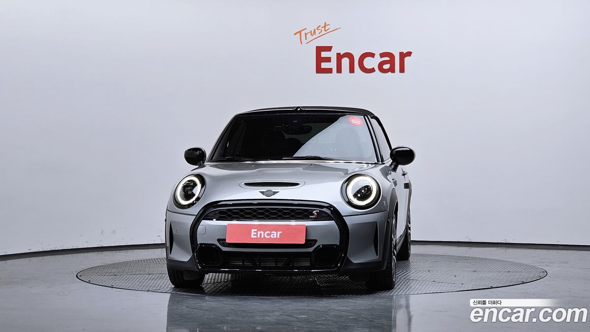 Mini Cooper Convertible Classic, 2024