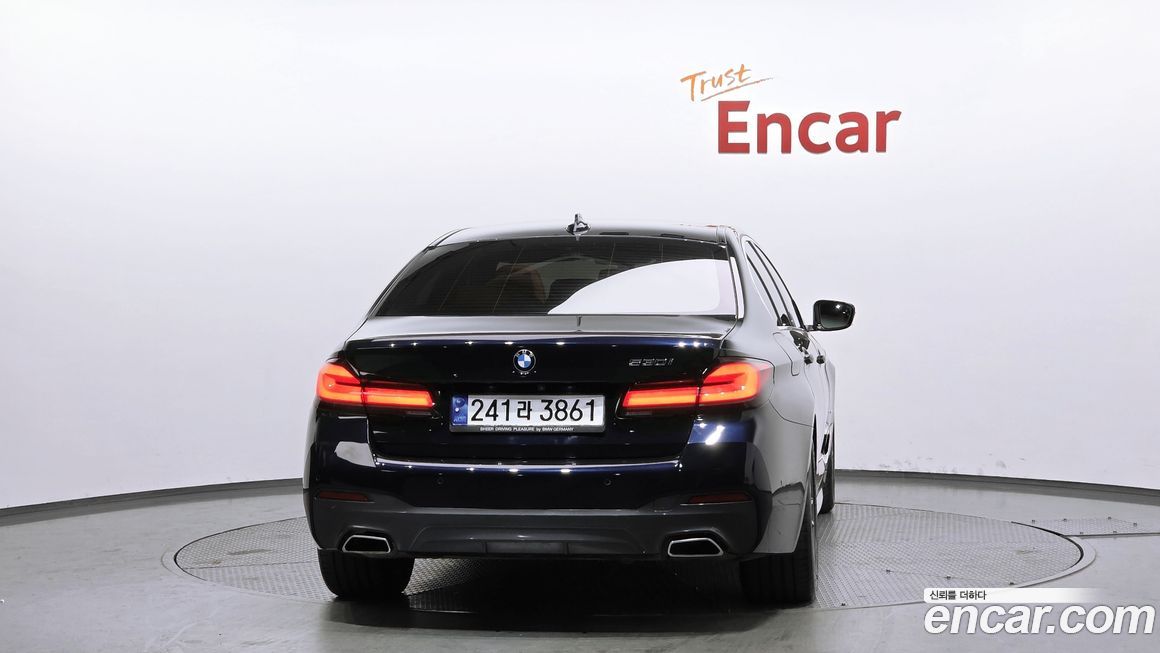 BMW 5-Series 520i M Sport, 2022