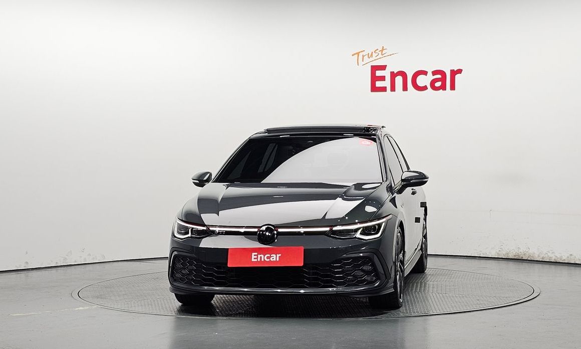 Volkswagen Golf 2.0 GTI, 2024