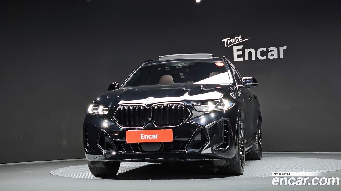 BMW X6 xDrive40i M Sport, 2024