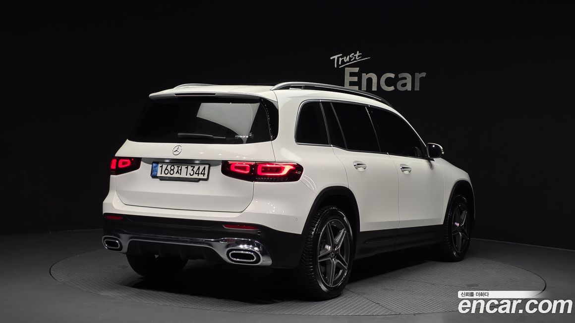 Mercedes-Benz GLB-Class GLB250 4MATIC, 2023