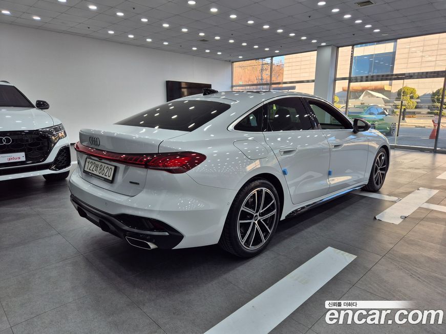 Audi A5 40 TFSI Quattro S Line, 2025