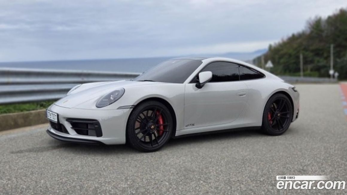 Porsche 911 Carrera GTS, 2024