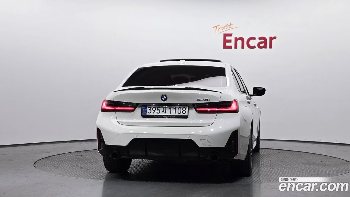 BMW 3-Series 320i M Sport, 2024