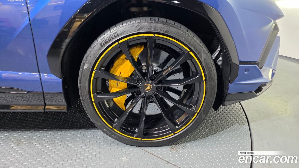 Lamborghini Urus 4.0 V8 S, 2024