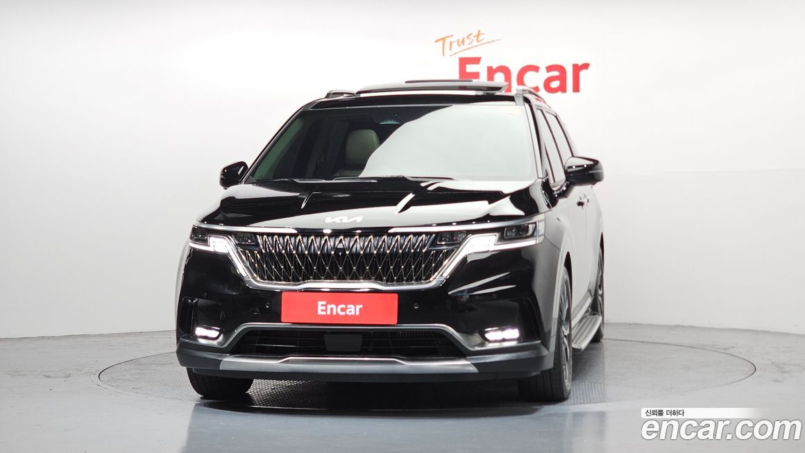 Kia Carnival 7-Seater Signature, 2023