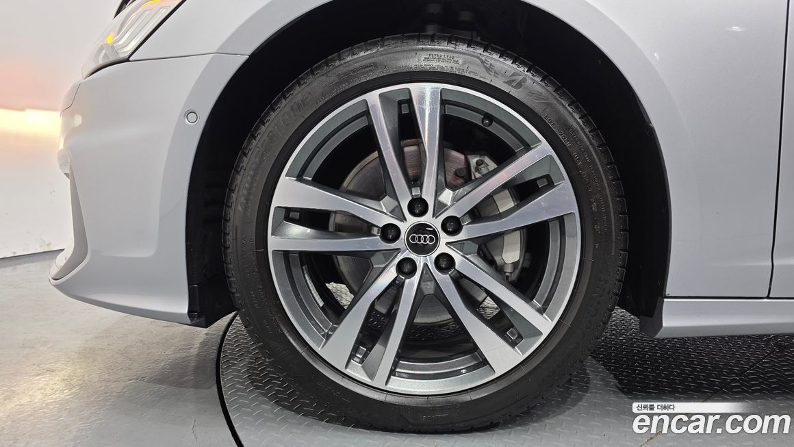 Audi A6 45 TFSI Quattro Premium, 2023
