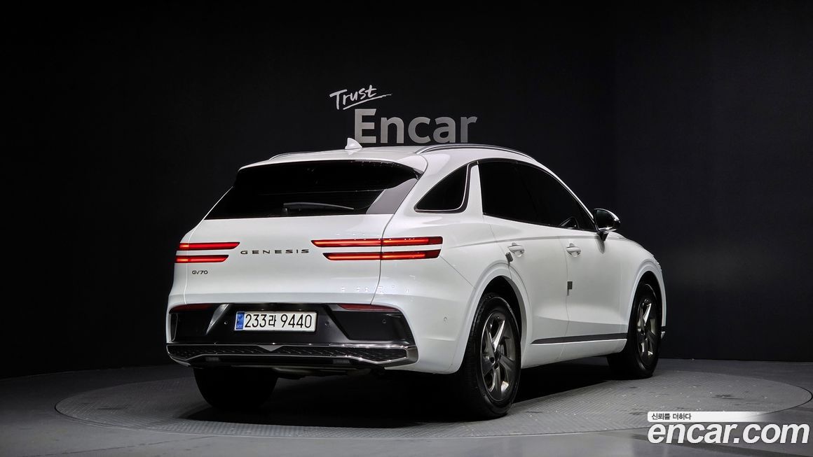 Genesis GV70 2.5T Gasoline 2WD, 2025
