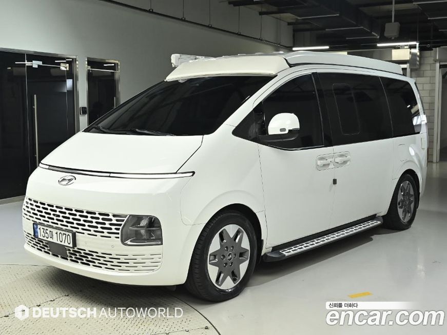 Hyundai Staria 4WD Camper, 2023