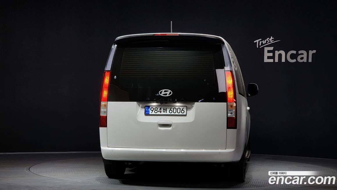 Hyundai Staria 2WD Camping Car, 2025