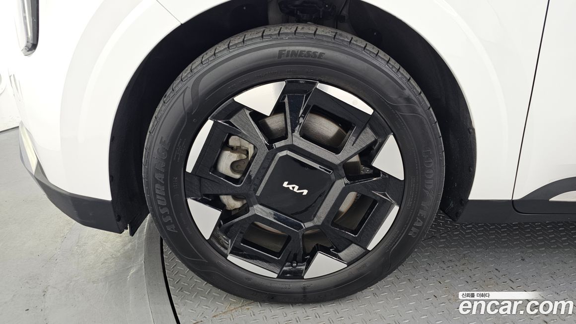 Kia Carnival 9-Seater Noblesse, 2025