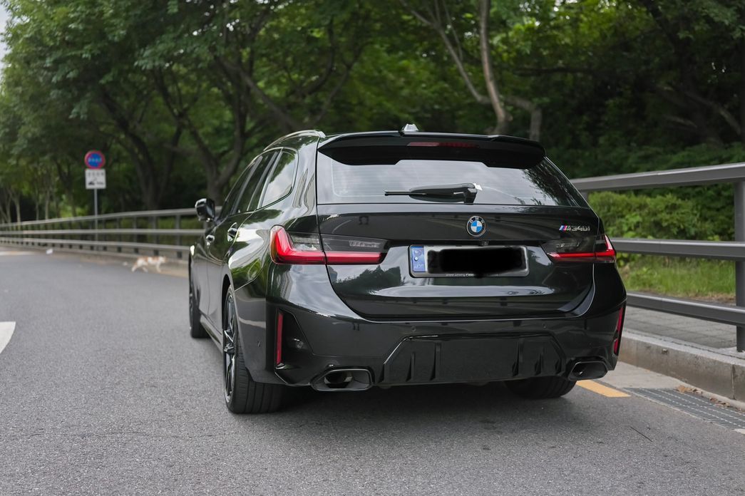 BMW 3-Series M340i xDrive Touring, 2024