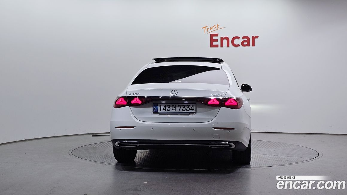 Mercedes-Benz E-Class E200 Avantgarde, 2024