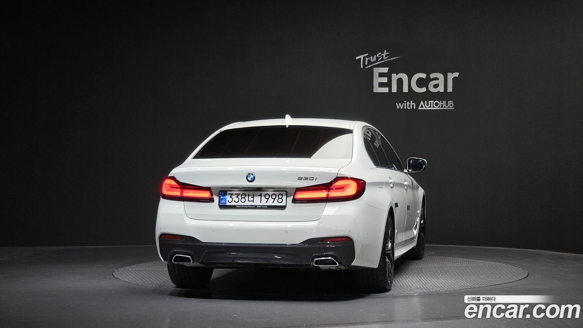 BMW 5-Series 530i M Sport Package, 2023