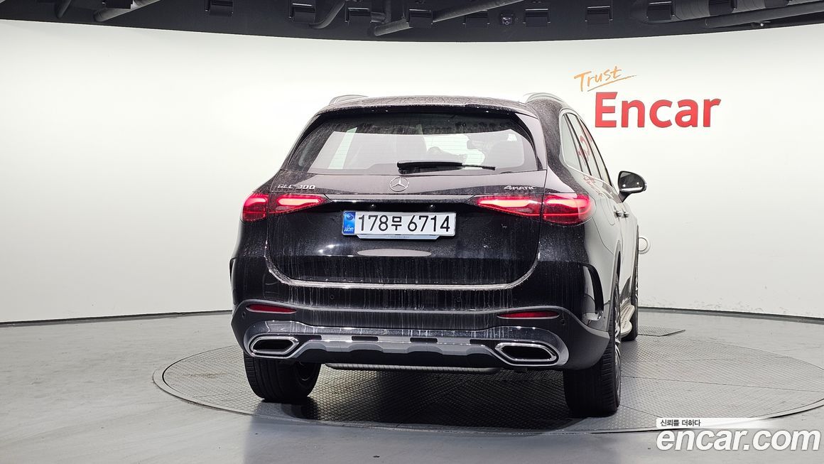 Mercedes-Benz GLC-Class GLC300 4MATIC AMG Line, 2026