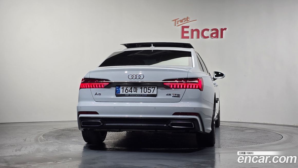 Audi A6 45 TFSI Quattro Premium, 2022