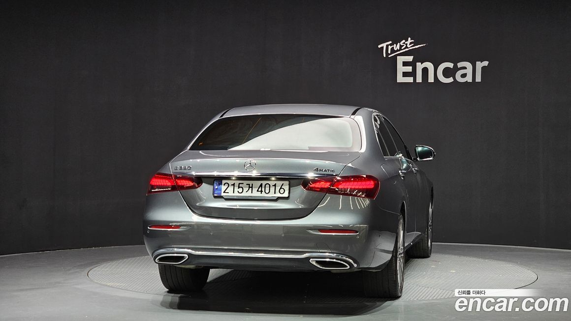 Mercedes-Benz E-Class E350 4MATIC Exclusive, 2023