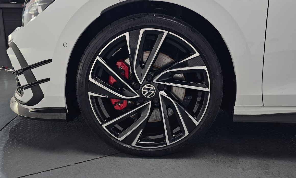 Volkswagen Golf 2.0 GTI, 2024