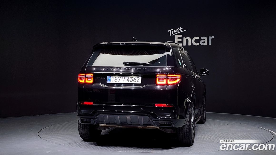 Land Rover Discovery Sport P250 Dynamic SE, 2024