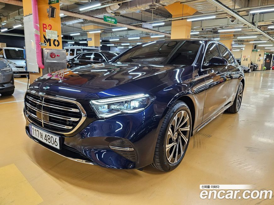 Mercedes-Benz E-Class E300 4MATIC Exclusive, 2024