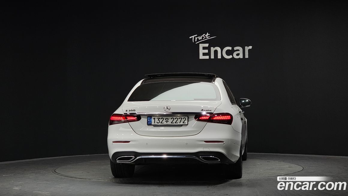 Mercedes-Benz E-Class E350 4MATIC AMG Line, 2022