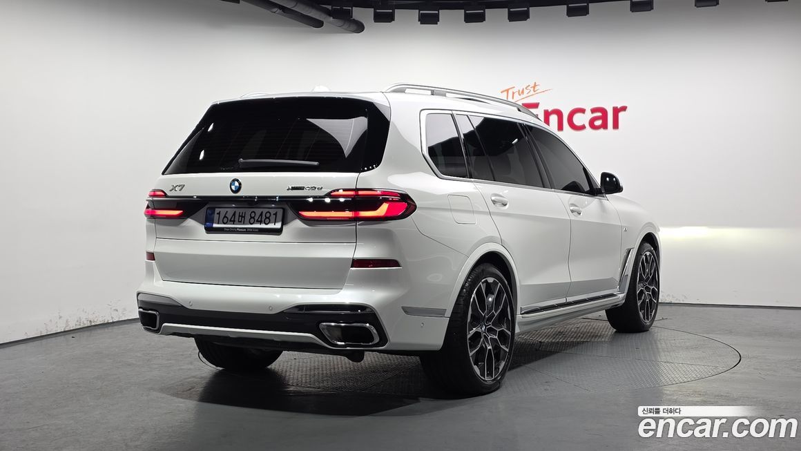 BMW X7 xDrive 40d M Sport 6STR, 2025