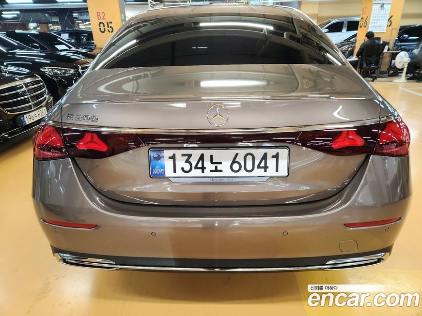 Mercedes-Benz E-Class E200 Avantgarde, 2025