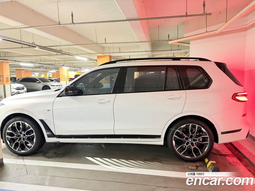 BMW X7 xDrive 40i M Sport 6STR, 2025